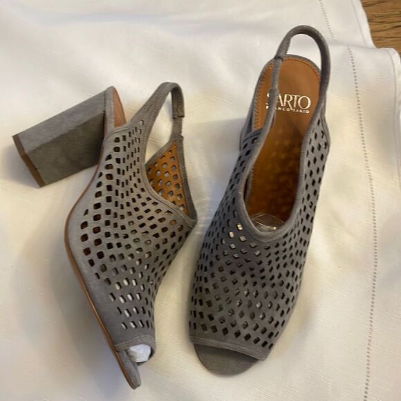 FRANCO SARTO GREY SUEDE CUTOUT SLINGBACK BLOCK HEELS.  NEW IN BOX - Picture 1 of 10